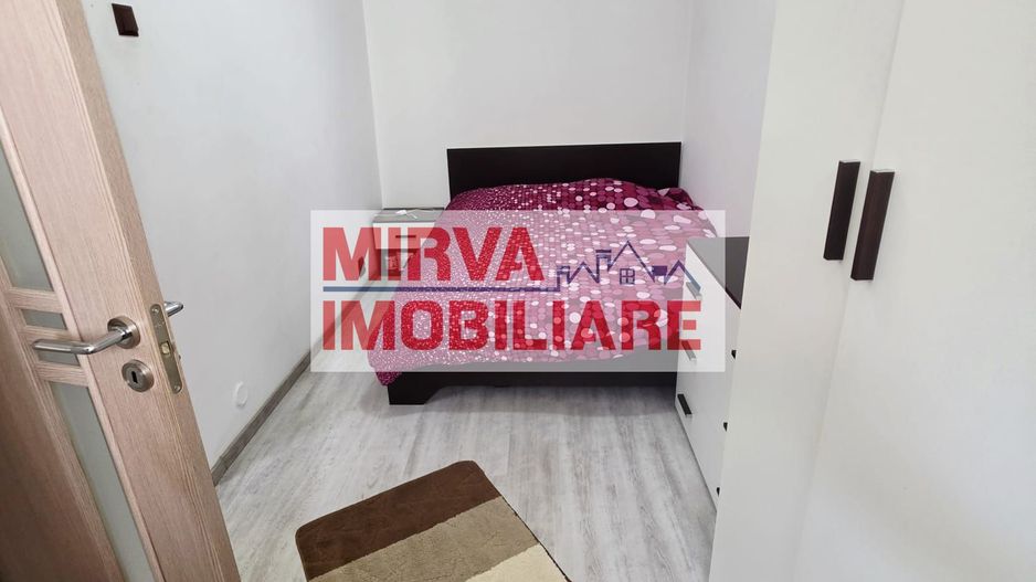 Apartament 3 camere, etaj 3, Malu Roșu – Str. Rîșnovenilor - Poză 3