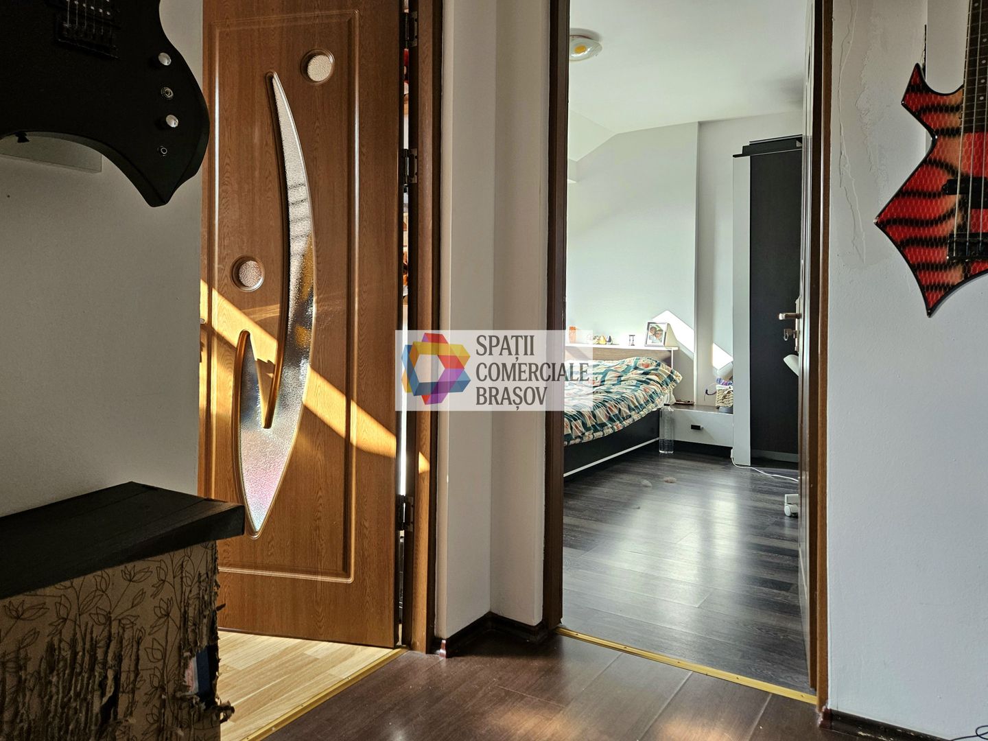 Apartament cu trei camere - mansarda, zona Garii 56 mp - Poză 4
