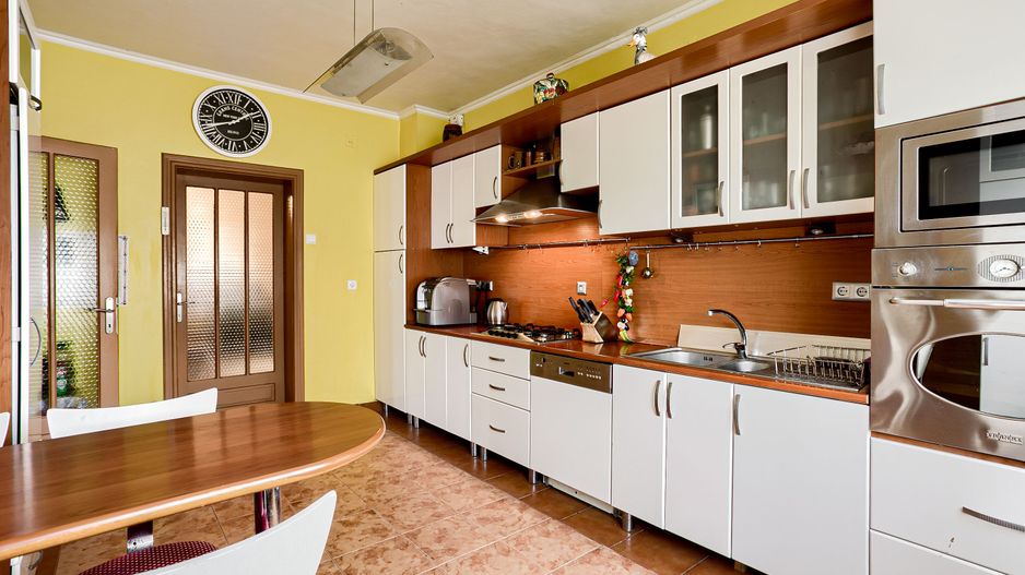 VÂNDUTĂ! Casă Sânicolaul Mic - zona Centrală - Comision 0% - Poză 4