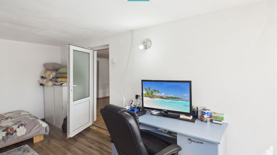 Casă retrasă Pișchia – 4 camere, teren 920 mp - Poză 20