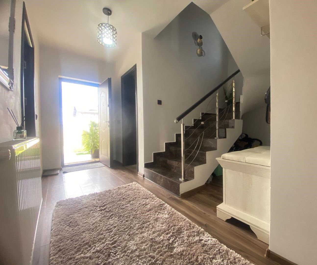 Se vinde casa cocheta,confortabila -5 minute de Târgoviște – Dumbrava - Poză 20