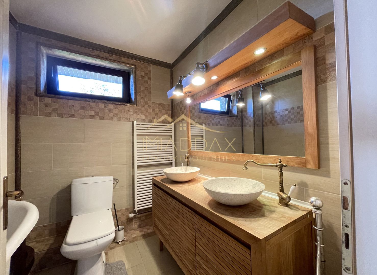 Vila 7 camere**Lake view**Ponton privat**Piscina**Teren 933 MP//Balotesti - Poză 28
