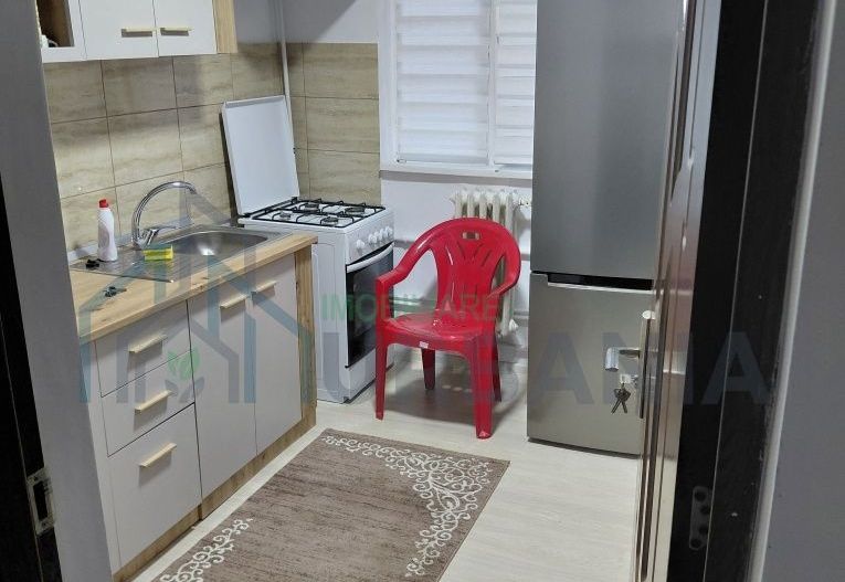 Apartament cu 2 camere, 42 mp, renovat, în Micro, strada Horia, Bloc F3B, parter, Pașcani - Poză 6