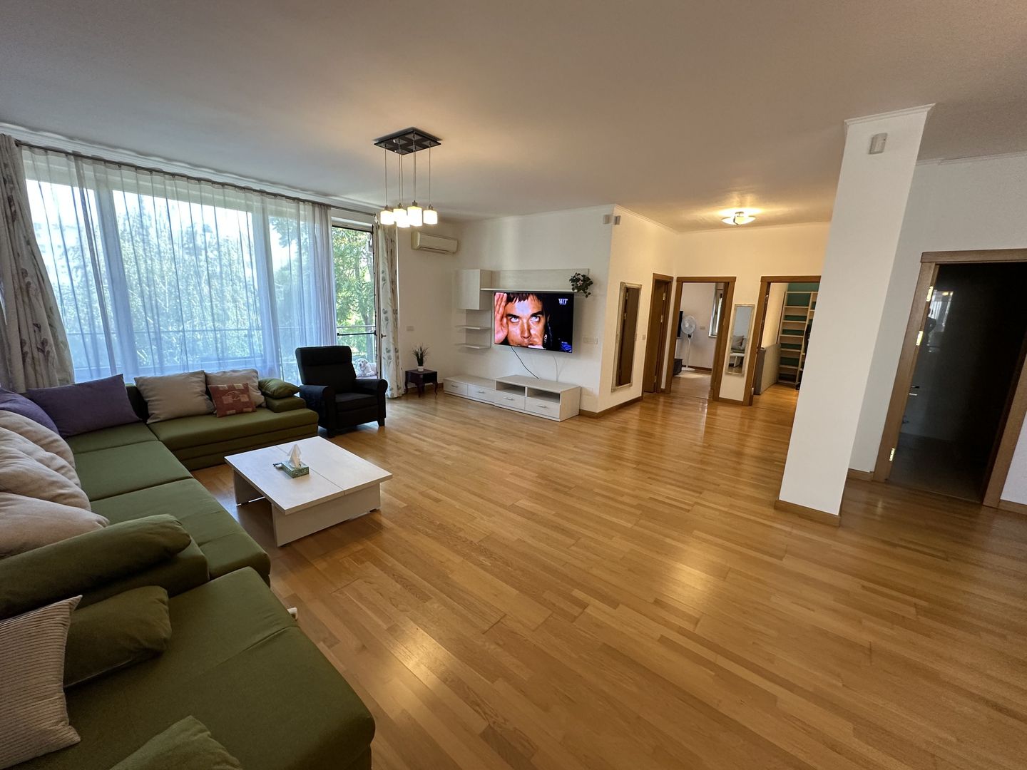 Apartament spatios zona Centrala - Poză 2