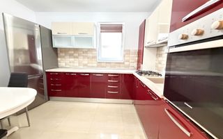 Apartament cu 2 camere decomandat situat la etajul 1 in Giroc - Poză 1