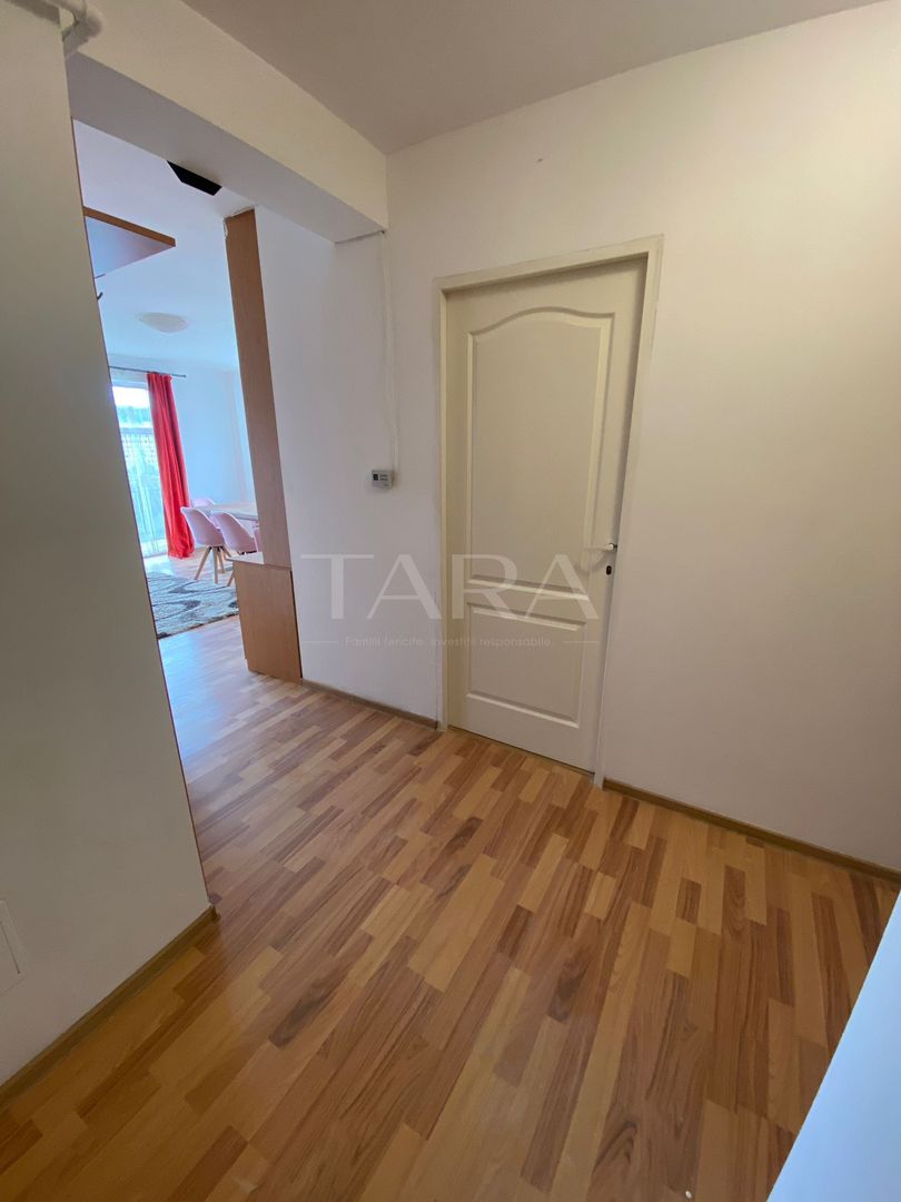 Închiriere apartament 3 camere -  zona Petrom - Poză 7