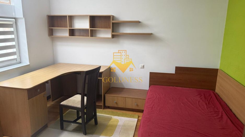 Casa individuala 5 camere zona centrala , 210 mp si garaj propriu! - Poză 6