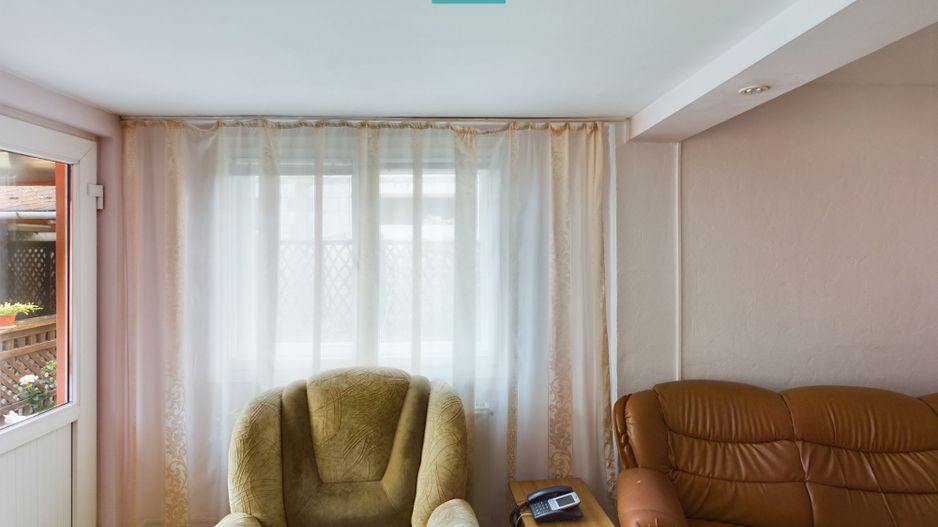 Casă cu 7 camere și 2 băi in Grădiște - Poză 15