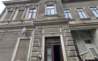 Ap. în Vilă– 4 camere | Ultracentral – Parcul Cișmigiu | Curte comună - Poză 1