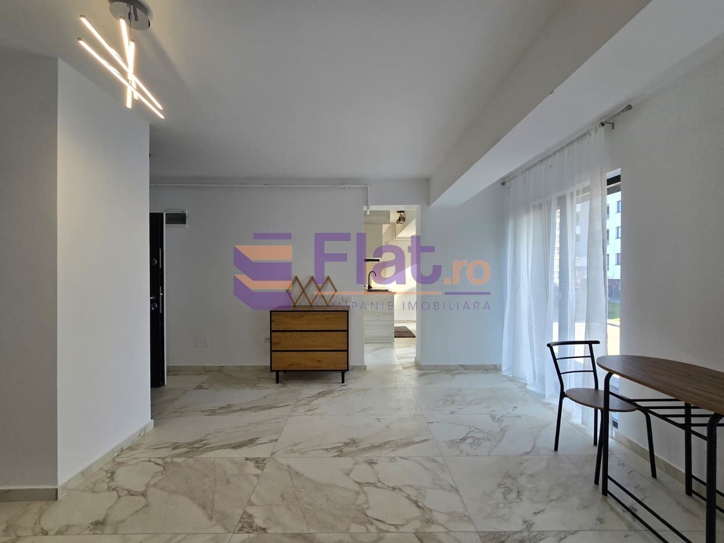 Garsonieră modernă, prima închiriere – Ioan Popasu 23, Coresi Tractoru - Poză 4