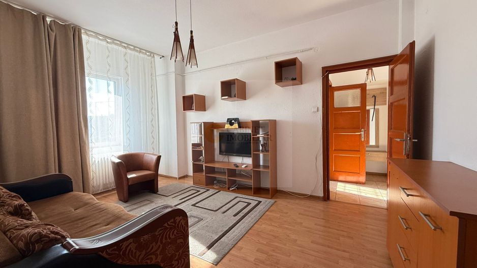 Piata Romana  | 2 camere  | Disponibil imediat - Poză 1