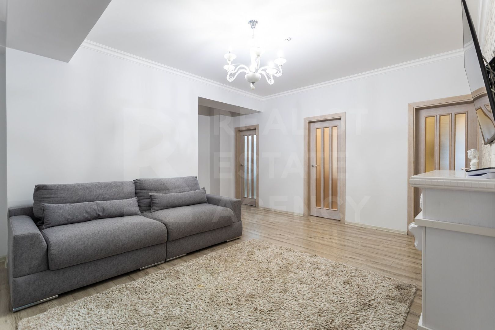 Vânzare, apartament, 2 camere+living, str. Ion Creangă, sect Buiucani - Poză 9