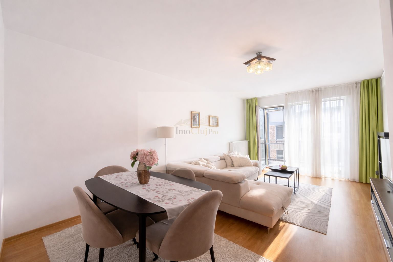 Inchiriere 2 camere| balcon | în complexul Platinia Shopping Center - Poză 1