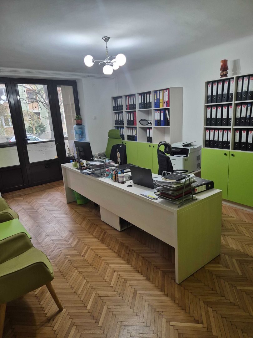 Apartament zona centrala - Poză 1