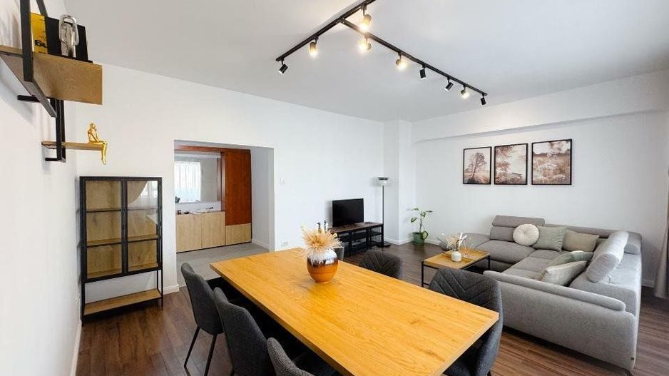 Apartament 3 camere spatios cu loc de parcare pe Str. Icoanei - Poză 1