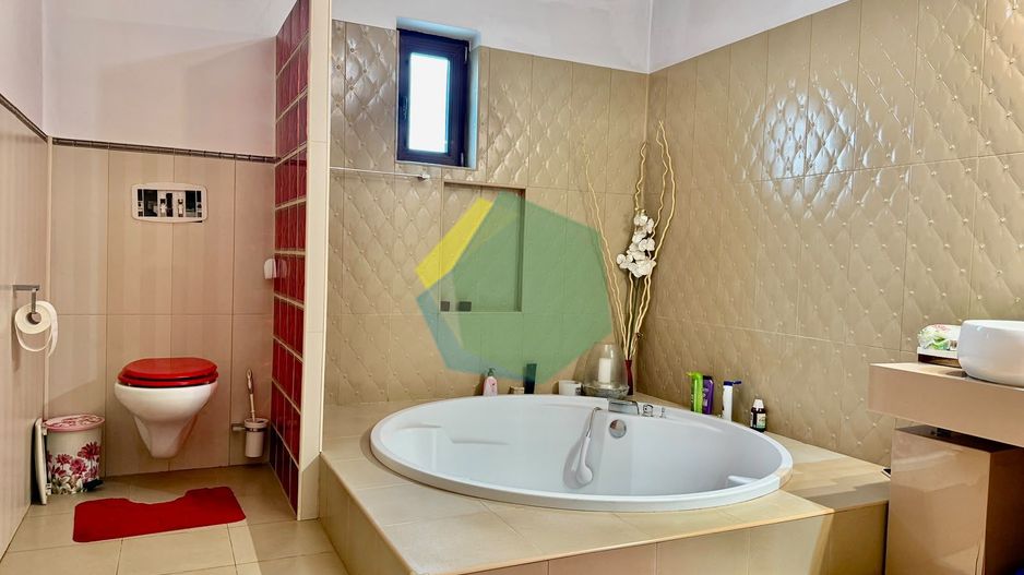 Casă elegantă cu piscină și curte generoasă – Otopeni Ferme - Poză 12