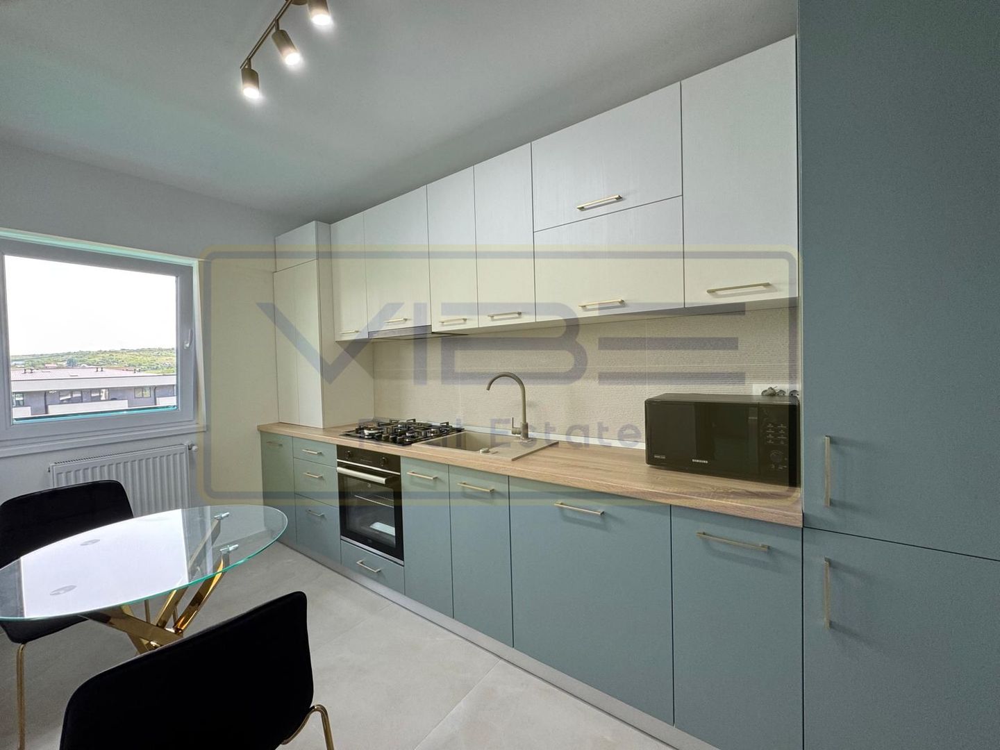 Apartament 1 camera cu parcare Bucium Mega Image - Poză 11