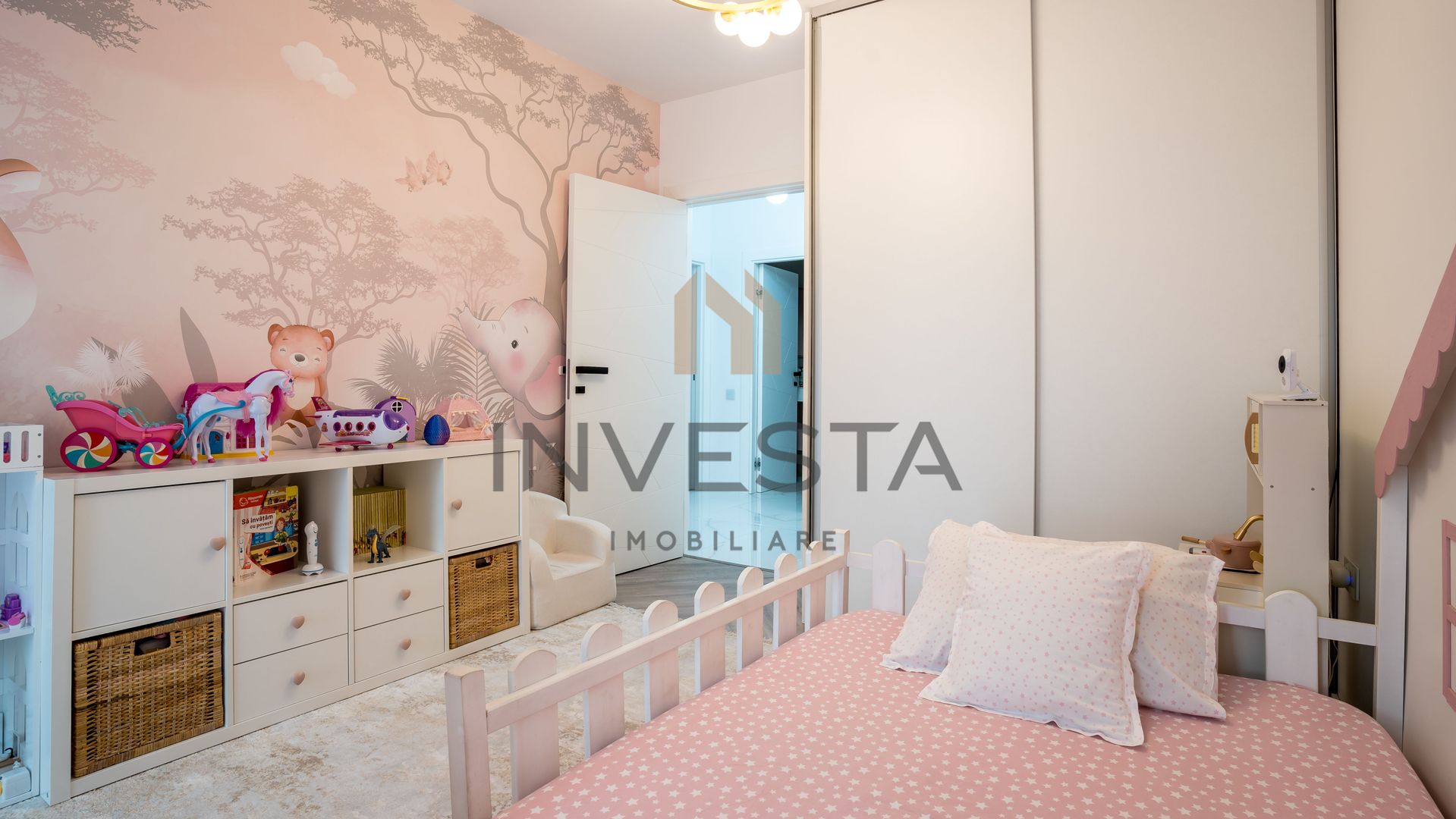 Apartament lux zona FSEGA! S-a investit in amenajare peste 80000 euro! - Poză 15