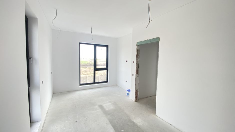 COMISION 0, CASĂ MODERNĂ IN SACALAZ, 5 Camere, 107mp Utili, 300mp Teren - Poză 12