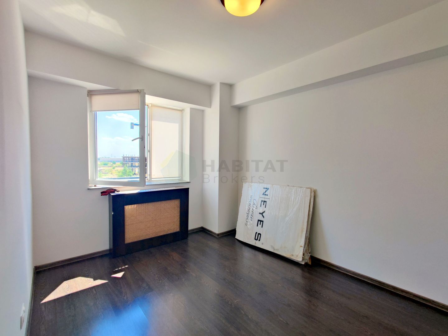 Decomandat, doua bai, loc de parcare in subteran, disponibil imediat - Poză 8