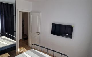 Etaj 1 4 camere  Complexul Studentesc-aproape de Sala Olimpia - Poză 21