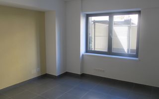 Spațiu de birouri de 552 mp de vânzare în zona Balcescu - Poză 6