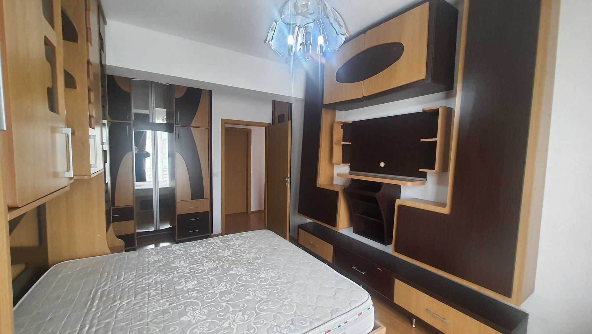 Apartament 2 camere Pallady, 73 mp, centrala proprie, parcare, pet friendly - Poză 4
