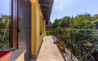 9 camere, 5 bai, spatiu hobby, gradina, garaj,locatie buna - Poză 25