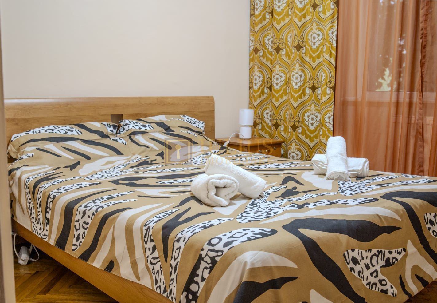 Apartament 4 camere+2 bai foarte aproapte de Spitalul Judetean - Poză 13