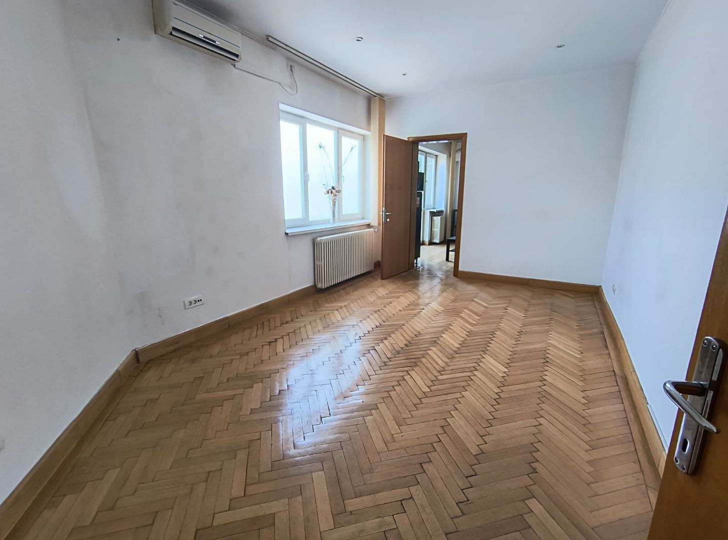 Apartament 4 camere Romana- Lascar Catargiu- stradal - Poză 5