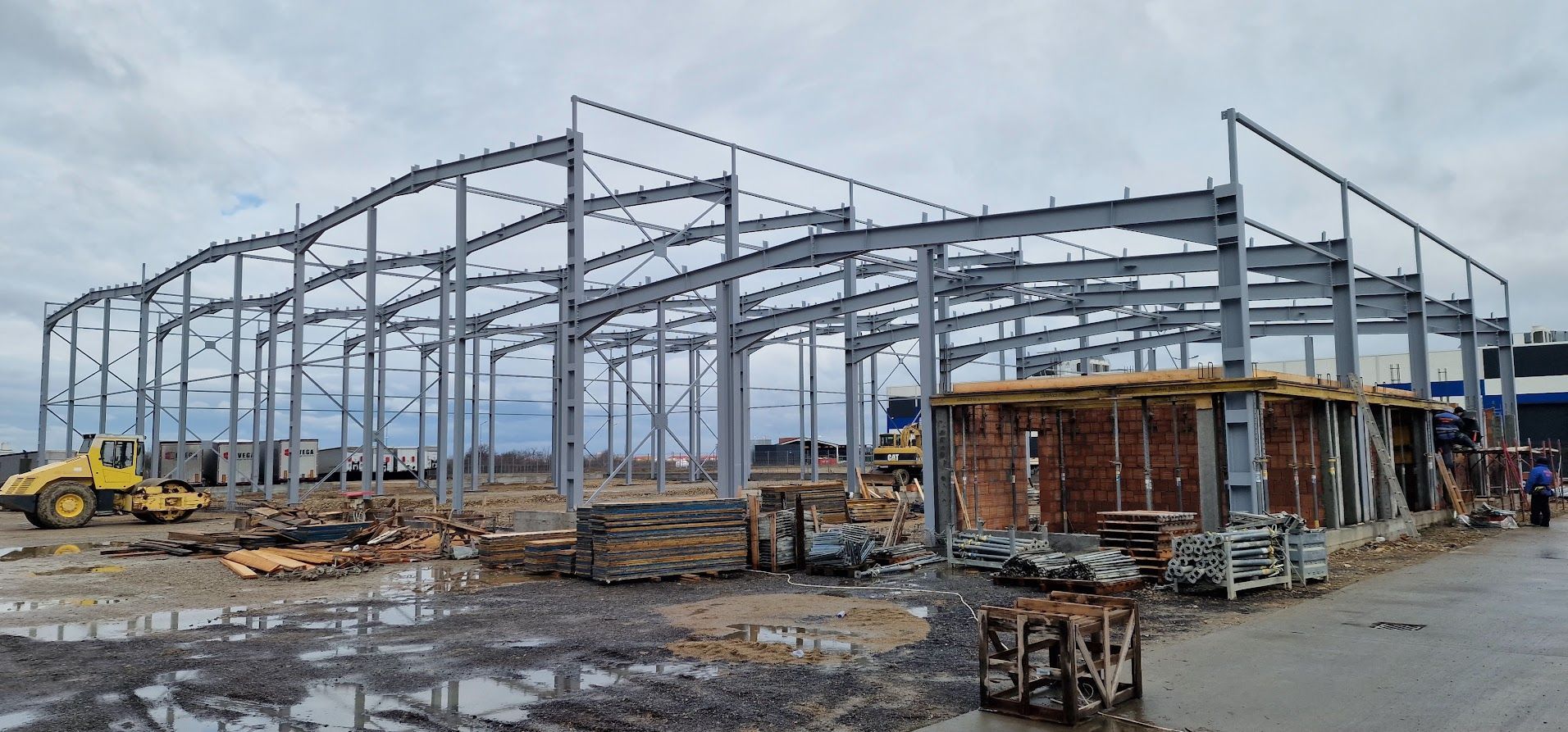 Hală industrială de închiriat – Parc Industrial Aeroport Oradea - Poză 1