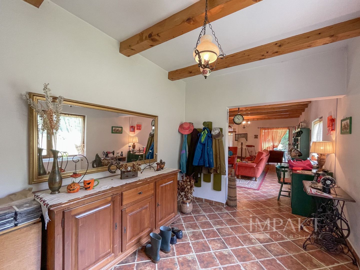 Vila superba 300mp + teren 1400mp & front la rau in Somesul Rece. - Poză 14