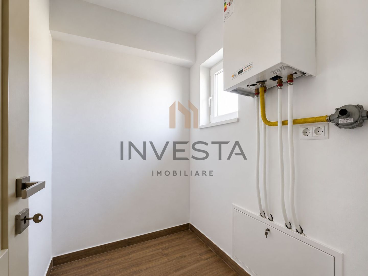 Casa tip duplex cu 4 camere de inchiriat in zona Europa - Poză 8