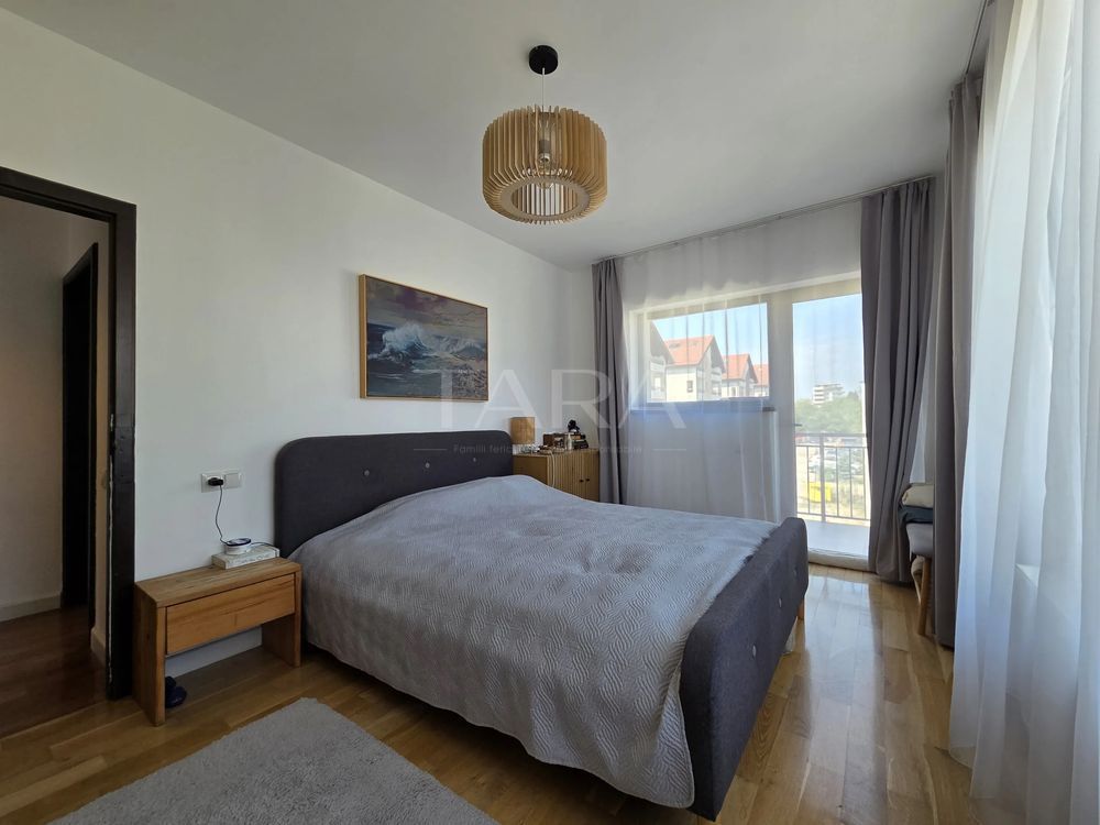 Apartament 3 camere, singur pe etaj, 2 balcoane, parcare. - Poză 4