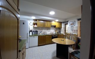 Apartament central la demisol înalt - Poză 10