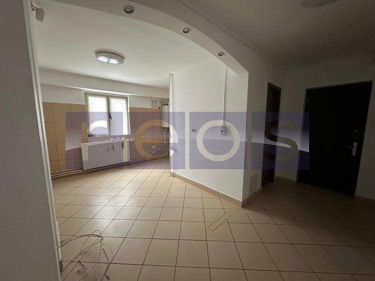 VANZARE 3 CAMERE | DECOMANDAT | ZONA ROND ALBA IULIA - Poză 1