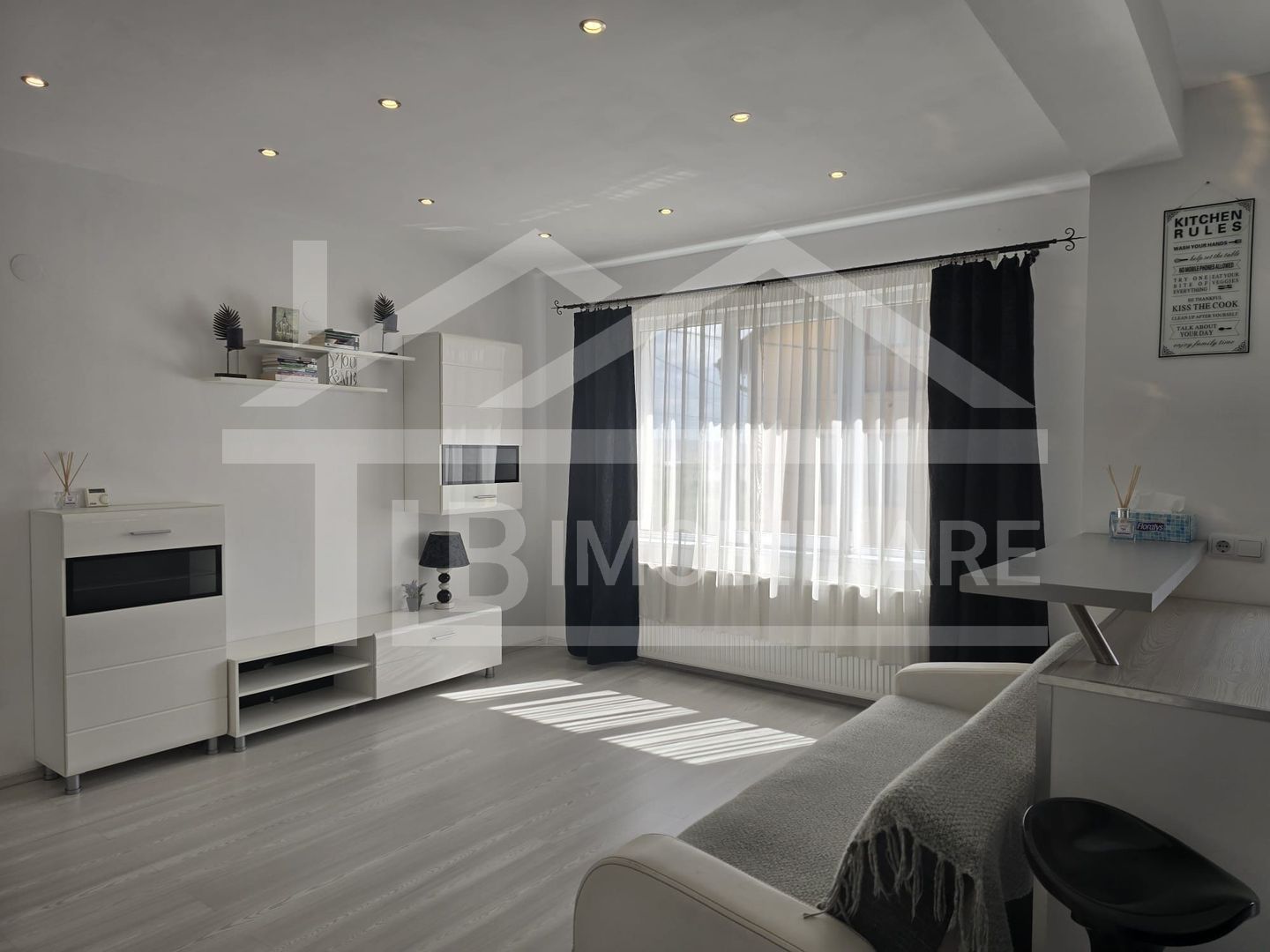Apartament cu 2 camere, 50mp, Zona Unirii - Poză 1