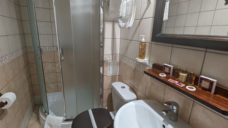 Imobil comercial P+2E+M - 28 Camere - Poză 16