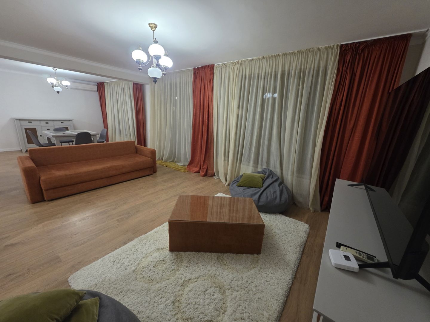 Vilă 4 camere | Vis-a-vis Porsche Nord | Pipera | Curte 200 mp | Garaj - Poză 2