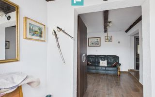 Casă deosebită la Urvişu de Beliu - Poză 6