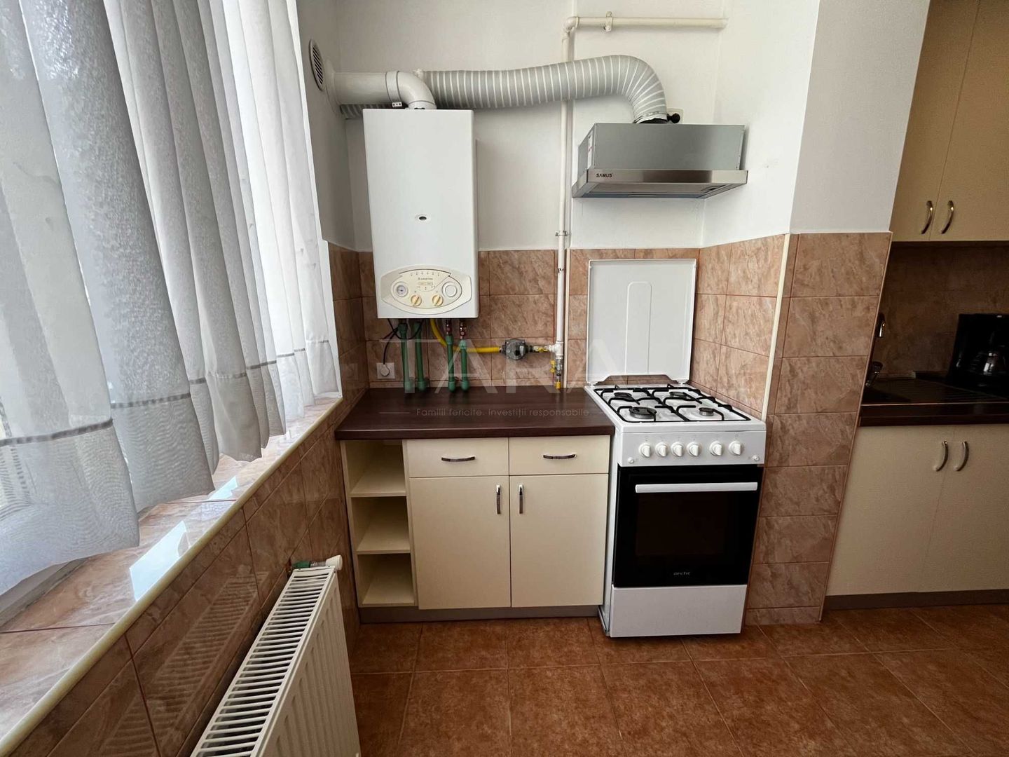 2 camere mobilat, parcare CF, zona Florilor Florești. - Poză 6