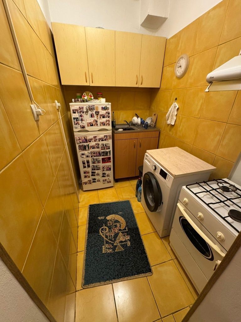 De vanzare Apartament  2 camere P-ta Sfintii Voievozi- Victoriei - Poză 4
