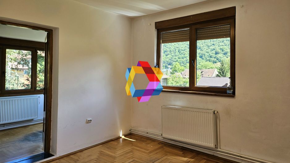 Casa deosebita 6 camere de vânzare, Central, Brașov,  210 mp, Plus-imo.ro - Poză 17