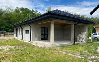 Casă primitoare cu teren generos de 2770 mp, în Adânca – Comision 0% - Poză 4