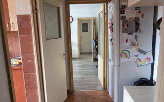 Apartament superb cu trei camere, Piata Sudului, 125.000€ negociabil - Poză 5