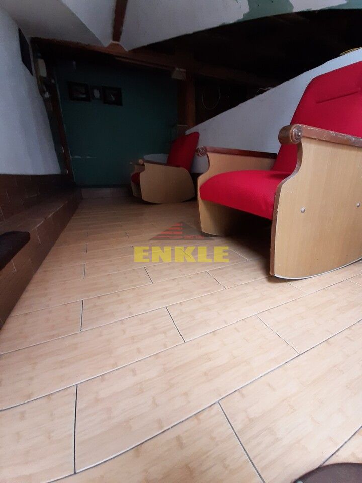 De vânzare – Apartament 2 camere + mansardă, zona Primăverii - Poză 6