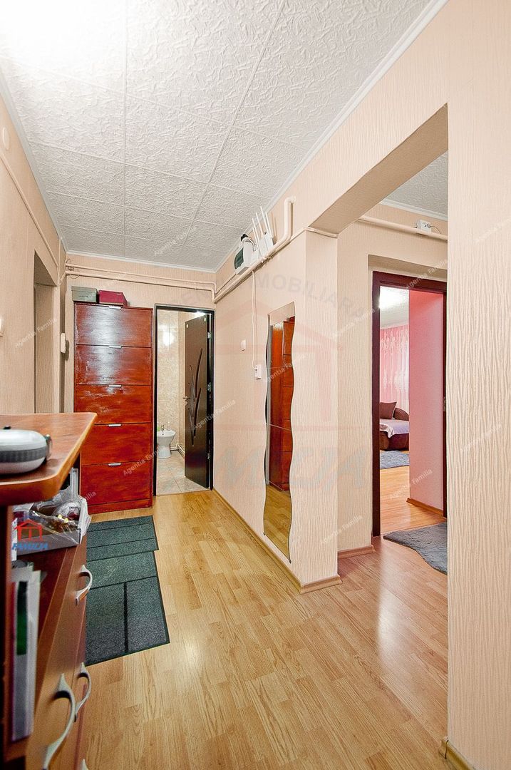 Apartament spatios, renovat, 4 camere, decomandat, etaj 4, Micro 39 - Poză 17