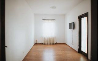 Casa cu teren | 7 camere | Loc. Cristian - Poză 3