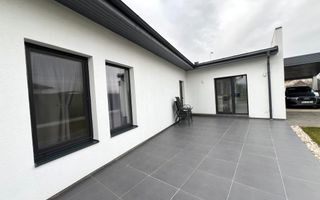 Casa individuala superfinisata, 3 camere, 2 bai,  500mp teren - Poză 25