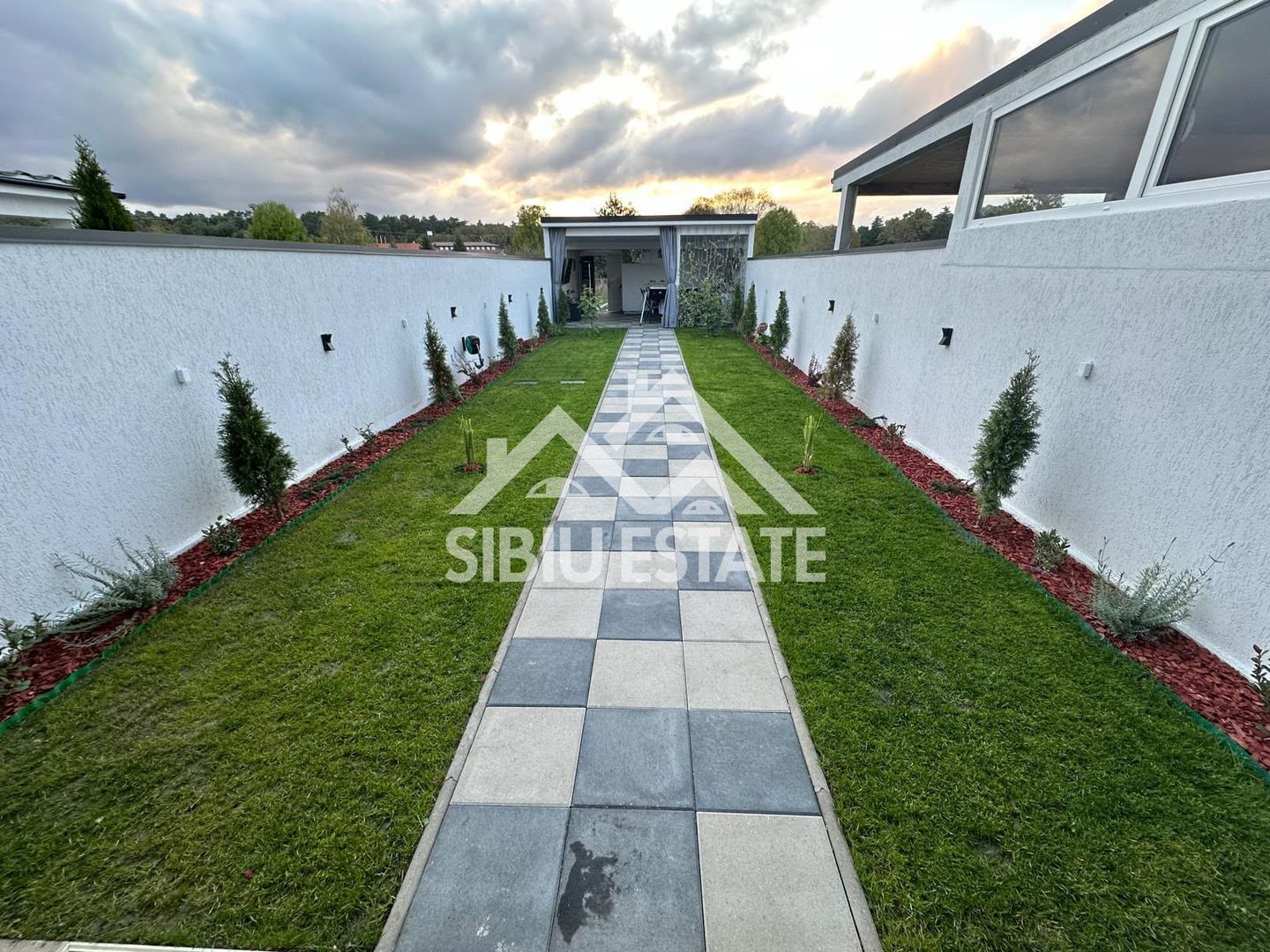 Apartament PREMIUM la villa 3 camere si gradina 120 mp. - Poză 10